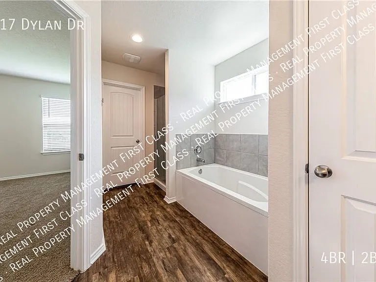 117 Dylan Dr — Photo 11
