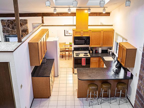 4th image of 13020 SE 21st Pl