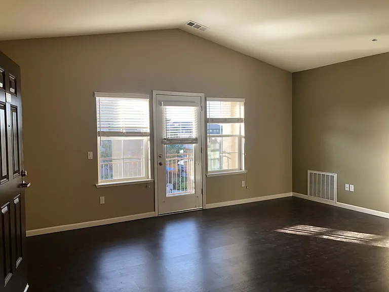 Luxe Ripon Apartments — Photo 9