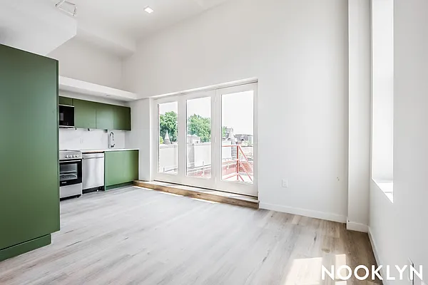 Rented by Nooklyn NYC LLC | media 43