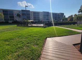 90 S Highland Ave APT 1216, Tarpon Springs, FL 34689