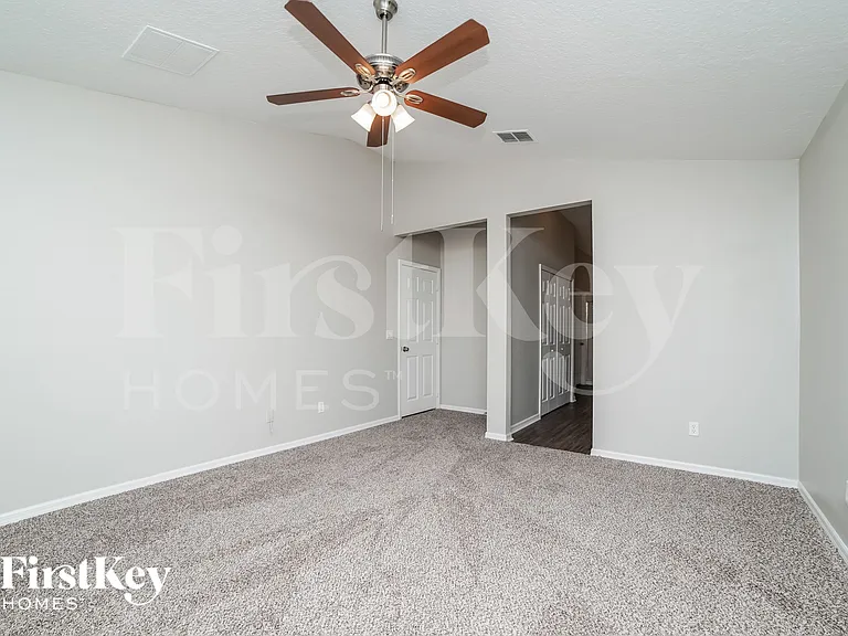2630 Sunningdale Dr — Photo 8