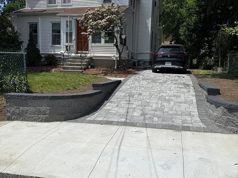 92 Brown Ave #G — Photo 8