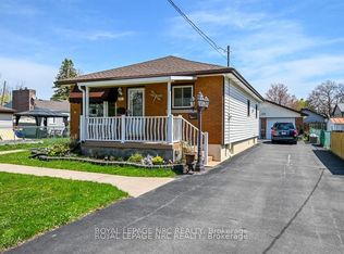 15 Kilgour Ave, Welland, ON L3C2P8
