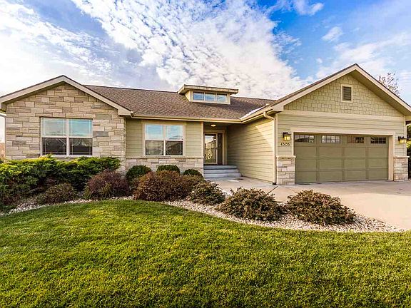 2nd image of 4305 Lakonia Dr