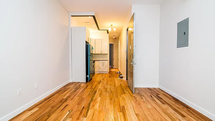 Rented by Nooklyn NYC LLC | media 10