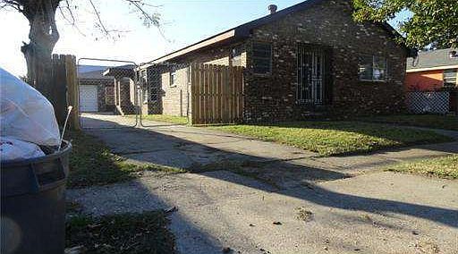 2nd image of 744 Pailet Ave