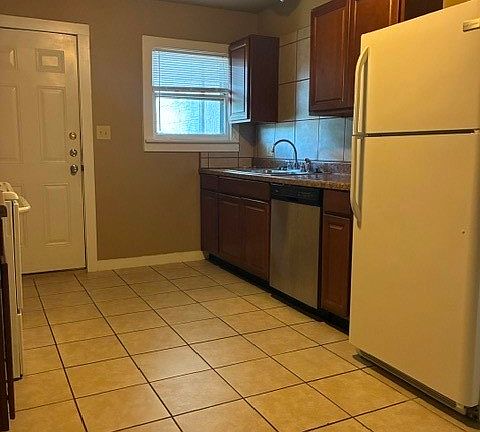 3rd image of 217 N 1st St #12
