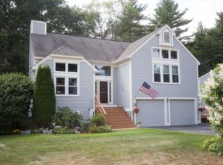 413 Elk Run Rd, Hudson, NH 03051