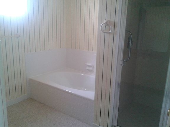 4th image of 5020 Harmony Cir