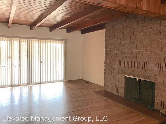 3rd image of 2607 Vista Larga Ave NE