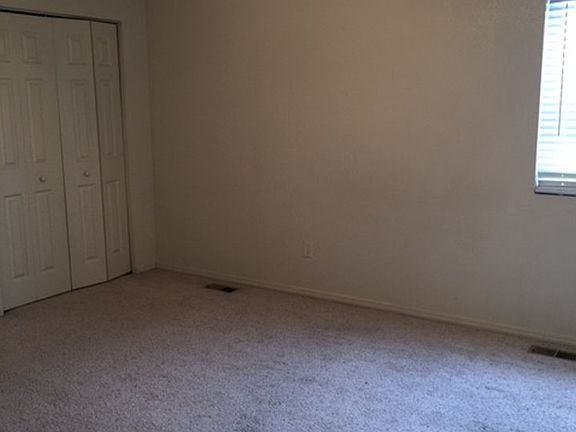 5th image of 2817 W E St