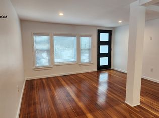 32 Central Ave #1, South Hamilton, MA 01982