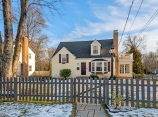5 Dogwood Ln, New Providence, NJ 07974