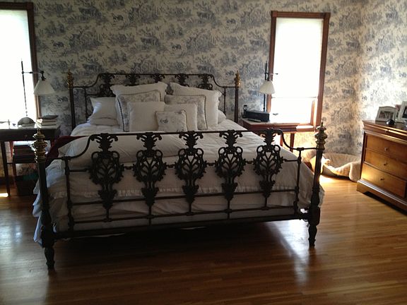 2nd image of 14 Indian Ln