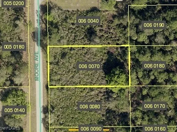 2010 Moore Ave, Alva, FL 33920