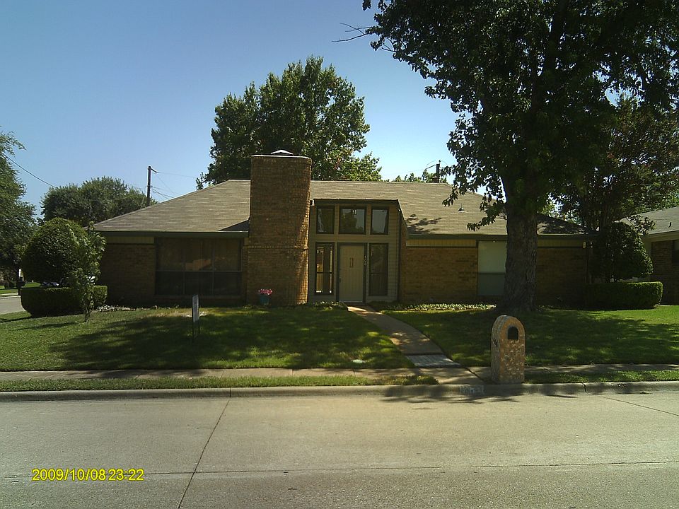 1st image of 408 E Grubb Dr