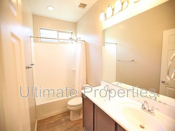 4th image of 18752 N 51st Dr