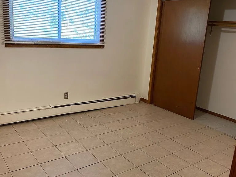 535 N Main St — Photo 8