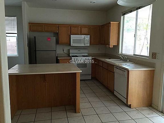 4th image of 9468 Windborne Ave