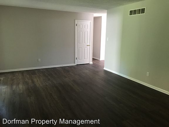 3rd image of 5646 Grandview Dr