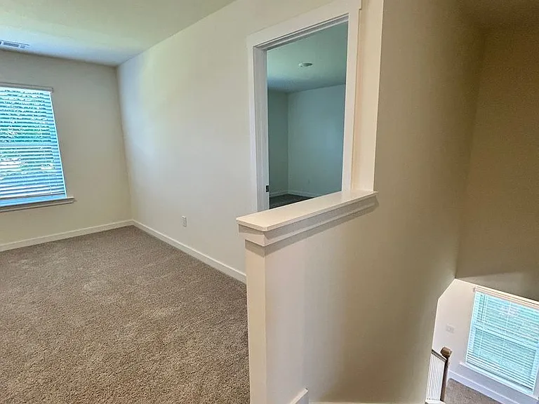 3753 Hawks Creek Dr — Photo 10