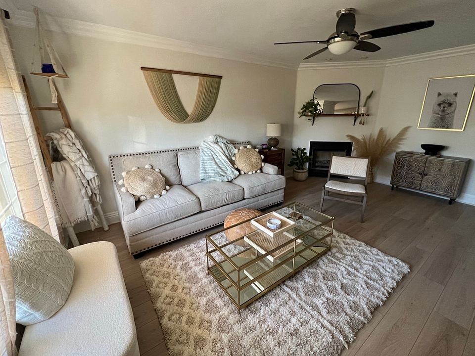 1st image of 4775 Seminole Dr APT 107