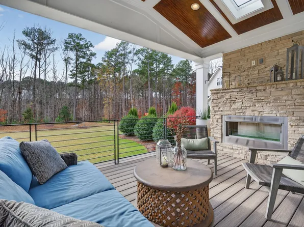 2341 Sanctuary Dr, Raleigh, NC 27606