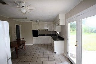 2nd image of 6613 Balboa Cir