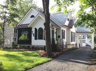 45 W Main St, Mendham, NJ 07945