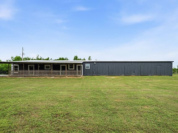 3rd image of 6 Crooked Creek Rd