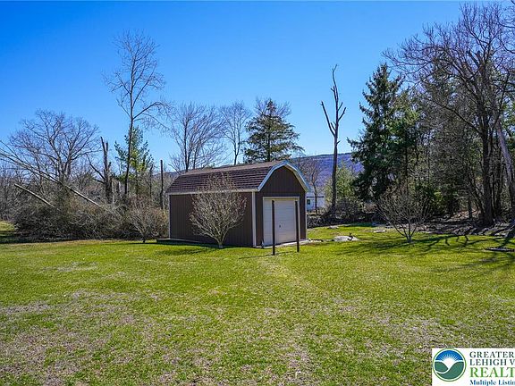 5th image of 3745 Fireline Rd