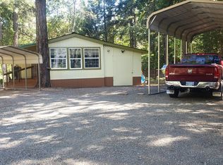 393 N Old Stage Rd, Cave Junction, OR 97523