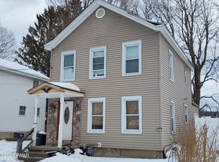 504 Avenue I, Matamoras, PA 18336