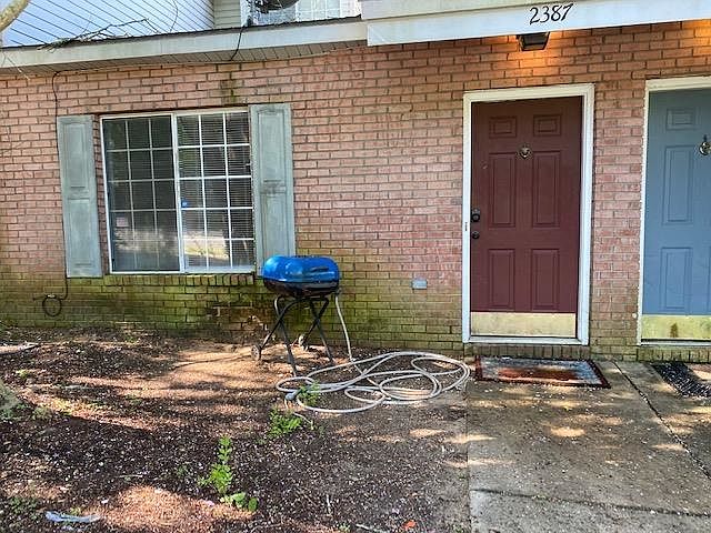 1st image of 2387 Tina Dr