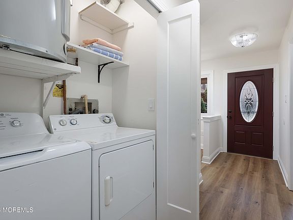 5th image of 50 Hanover Court
