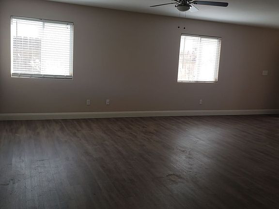 4th image of 11808 Cedar Bluff Ave