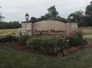 22322 Goldfinch Dr, Goshen, IN 46528