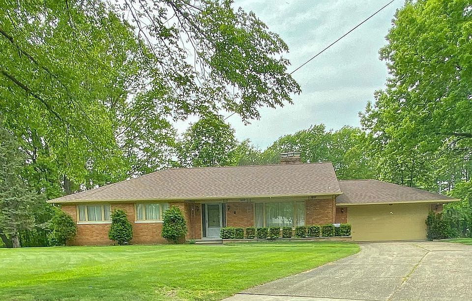 1st image of 30200 Meadowview Dr