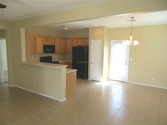 4th image of 321 Plum Horse Ave #0