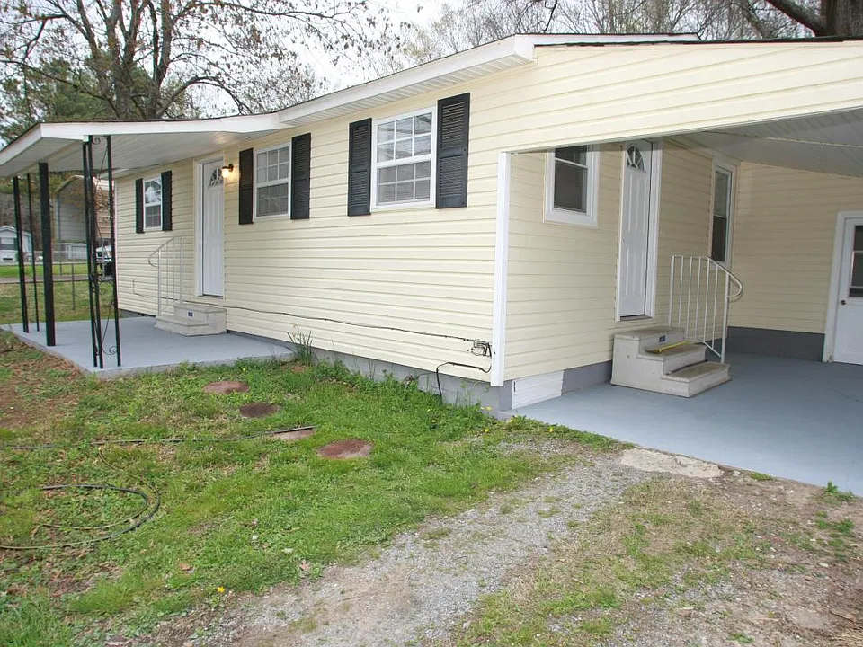 3846 Tom Manis Rd NE