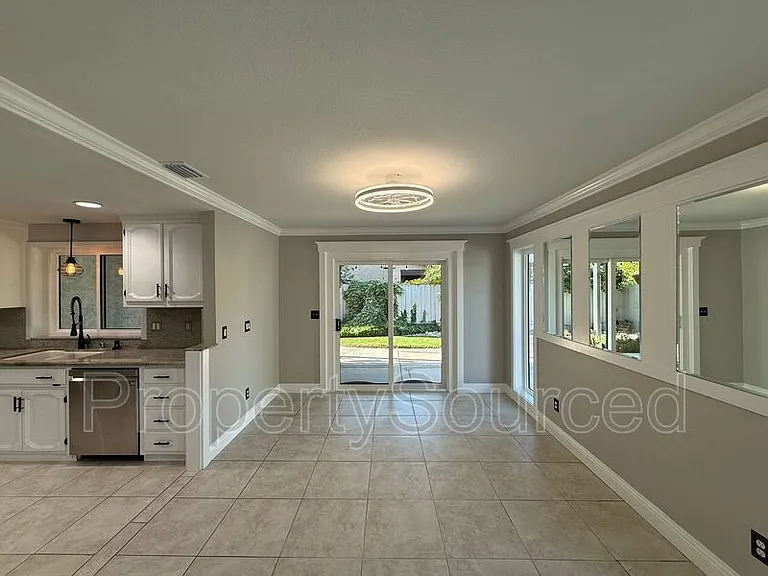 1351 Aksland Dr — Photo 9