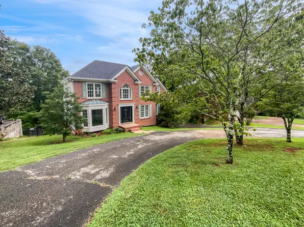 6520 Fairview Rd, Hixson, TN 37343