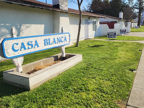 Casa Blanca Apartments