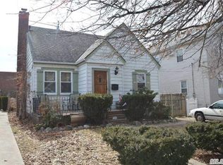 1023 Theodora St, Franklin Square, NY 11010