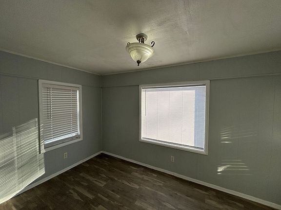 4th image of 1829 Frances Ave