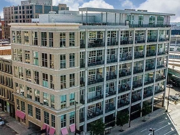 2nd image of 353 W 4th St #401-401-40