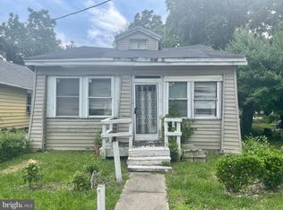 6 Center St, New Castle, DE 19720
