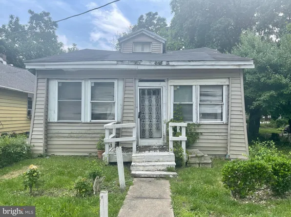 6 Center St, New Castle, DE 19720