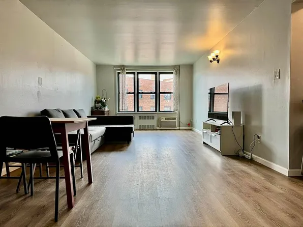 58-03 Calloway St APT 7HH, Corona, NY 11368